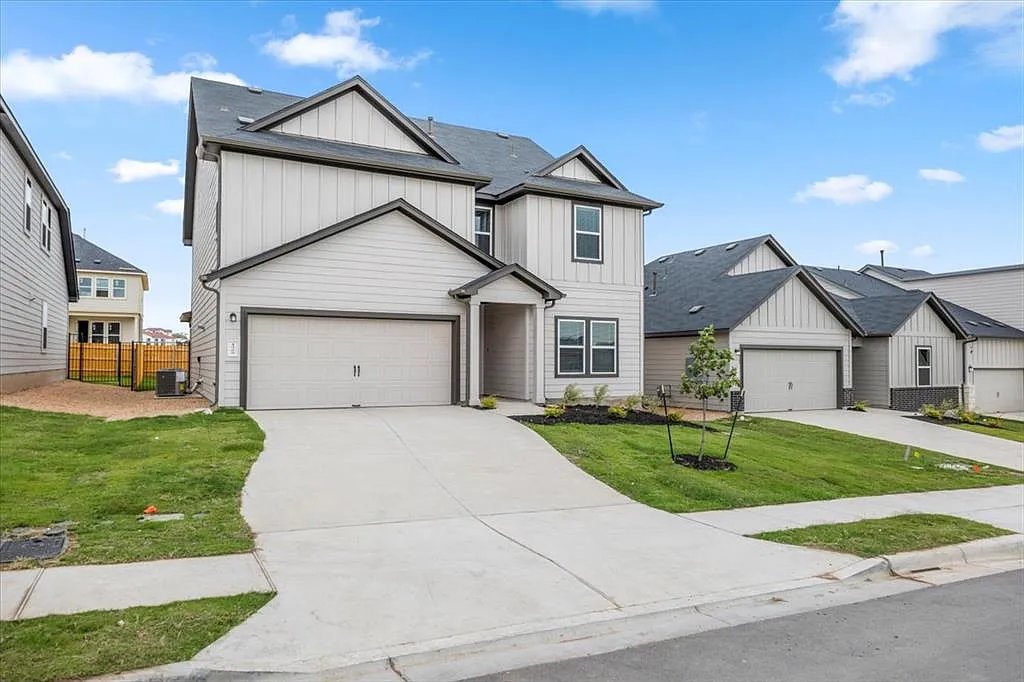 5 bed, 2728 sqft, $2,899 — Photo 2