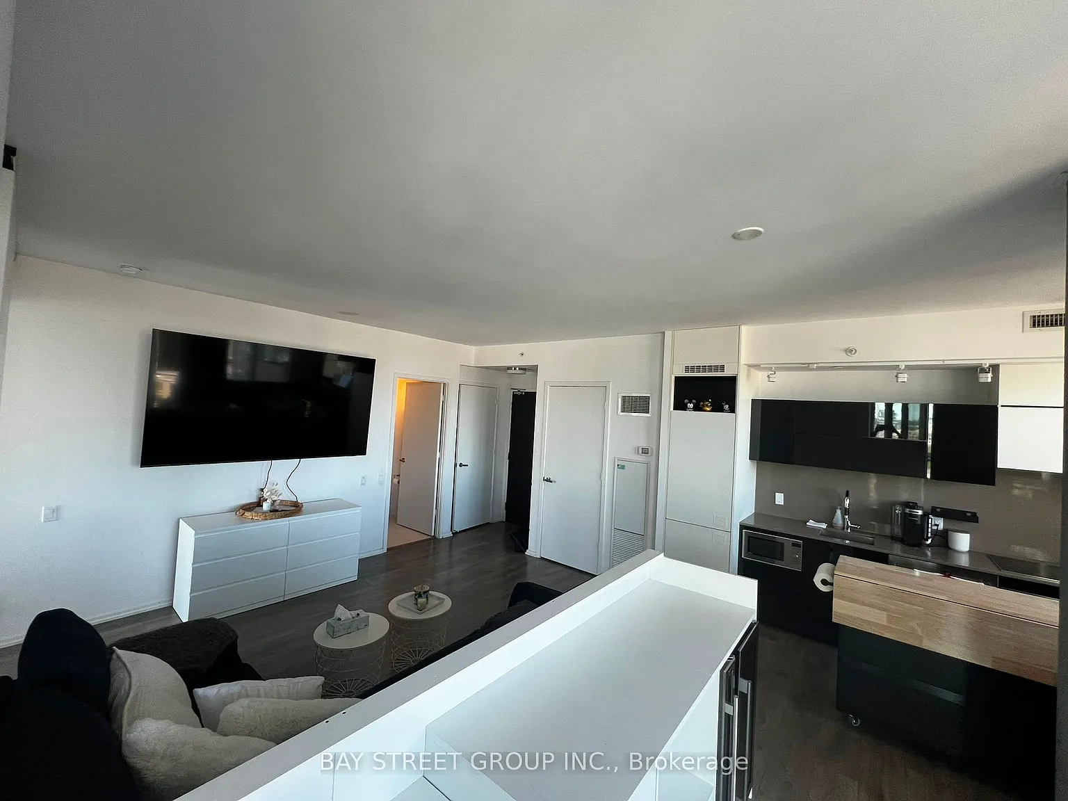 2 bed, $3,550 — Photo 2