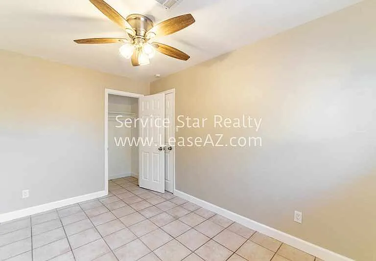 5460 W Palmaire Ave — Photo 13