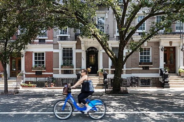 Rented by MNS | media 23