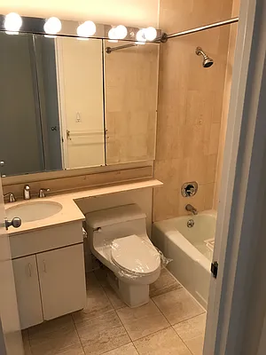 Rented by R New York | media 12