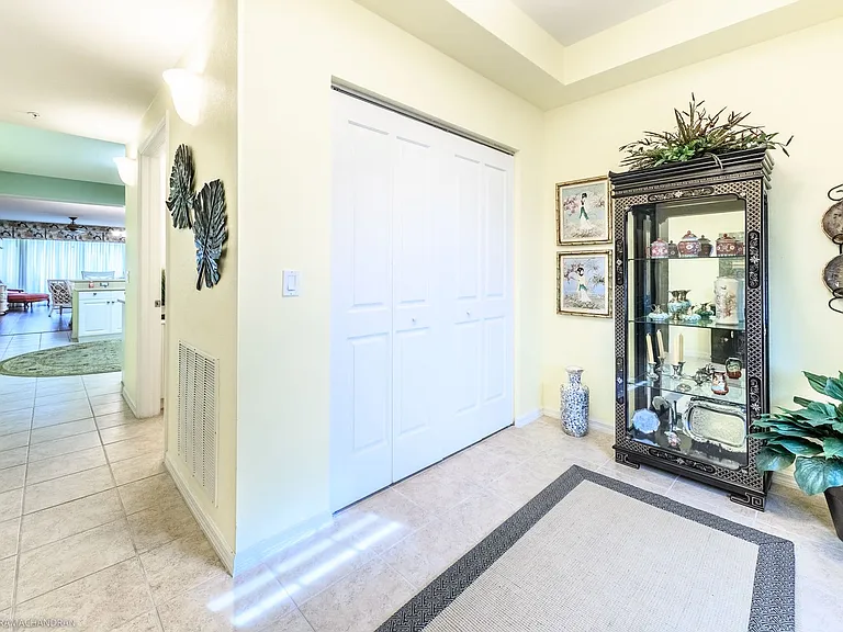5119 Melbourne St #C-201 — Photo 10