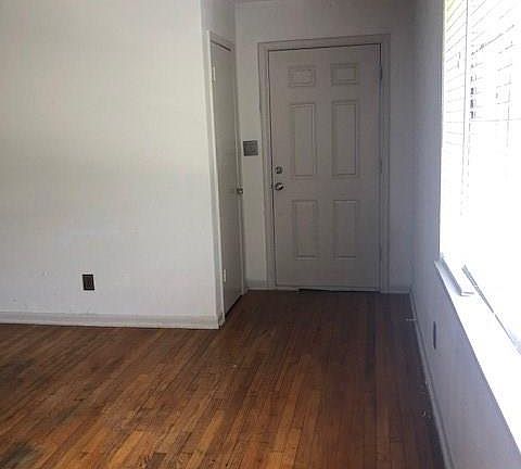 3rd image of 3720 Bryce Ave