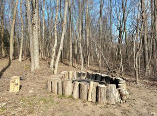 8223 Hogan Rd, Fenton, MI 48430