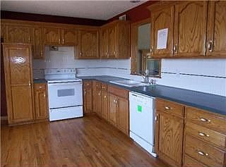 5th image of 4113 SW Washington Dr