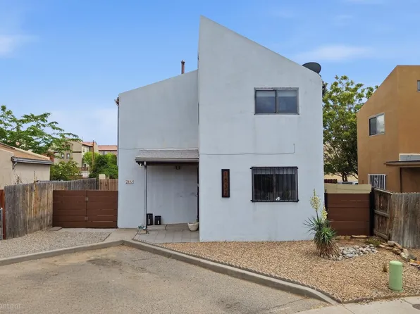 1832 Vail Ct SE, Albuquerque, NM 87106