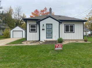209 7th Ave SW, Pipestone, MN 56164