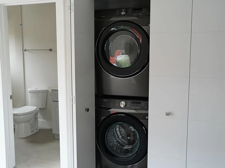 South Lane Apartments — Photo 28