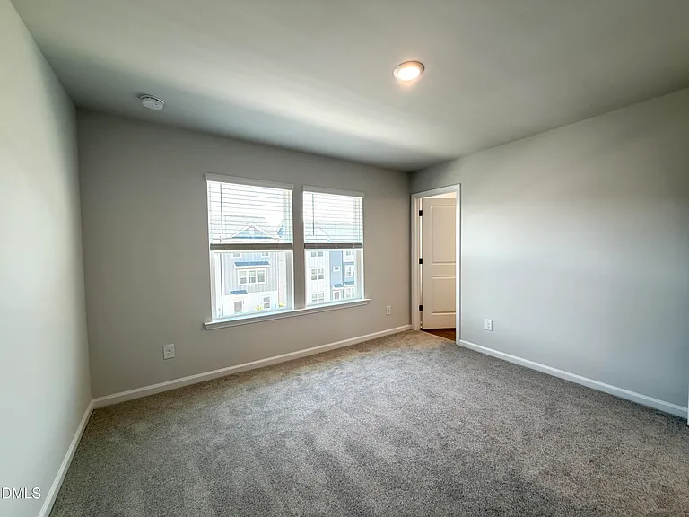 913 Fearless Rd — Photo 13