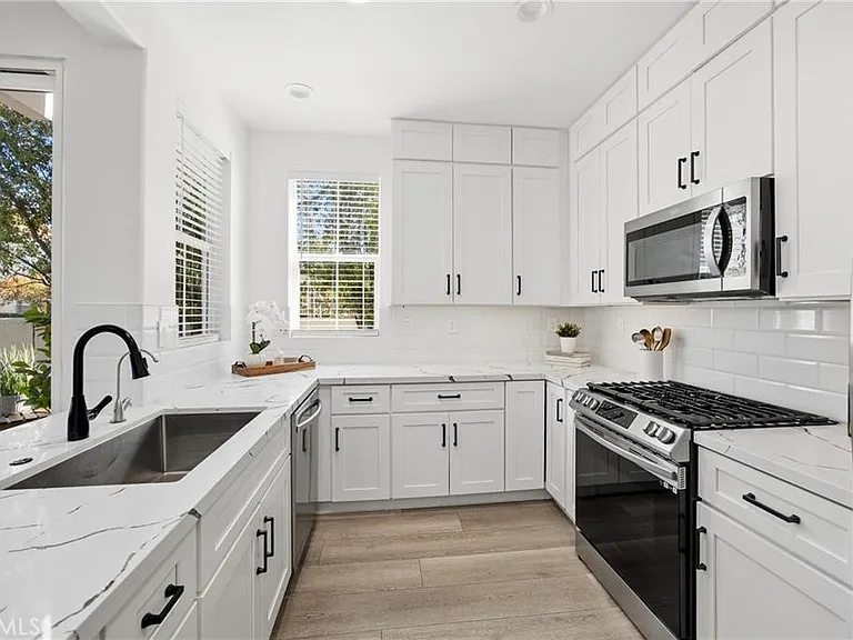 30 Savannah Ln — Photo 17