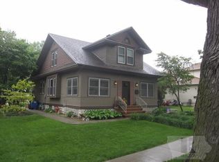 153 2nd Ave NE, Sioux Center, IA 51250