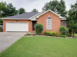 903 Lone Oak Dr, Gallatin, TN 37066