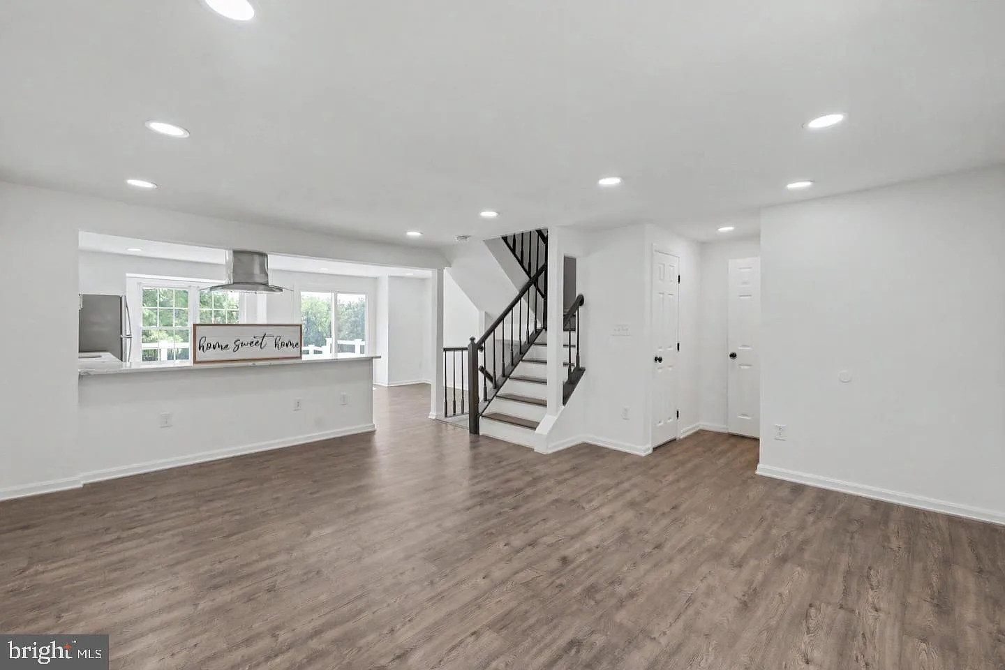 2 bed, 3.5 bath, 1764 sqft, $3,100 — Photo 4