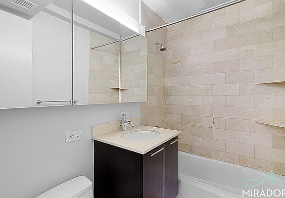 4th image of 636 E 11th St APT 2b