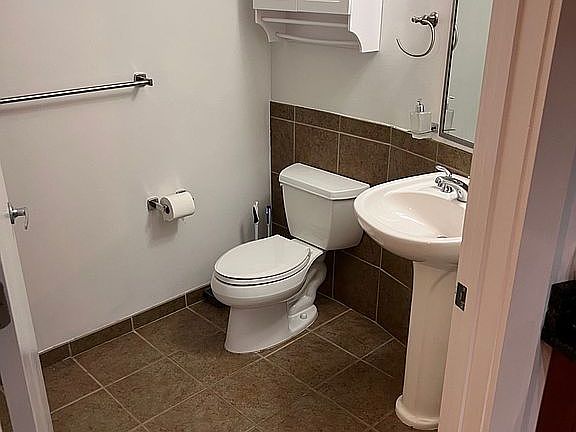 2nd image of 415 Saint Pauls Blvd Unit 110