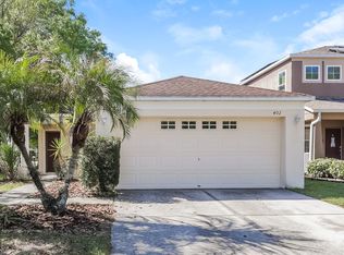 402 Maple Pointe Dr, Seffner, FL 33584
