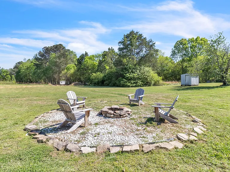 3025 Trewhitt Rd SE — Photo 16