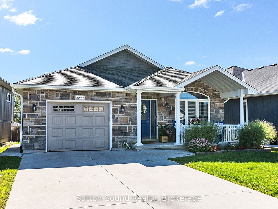 1st image of 2327 10th Ave E