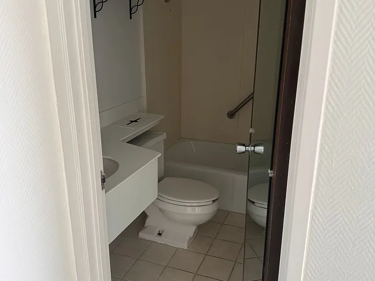 The McCoy at 8035 Apartments - Clive — Photo 53
