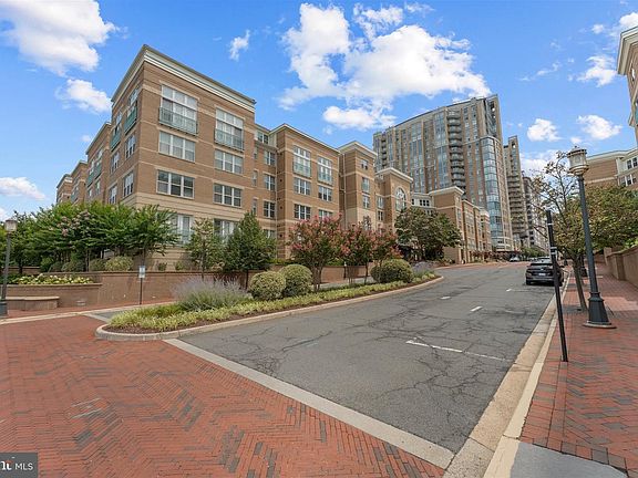 3rd image of 12000 Market St APT 446