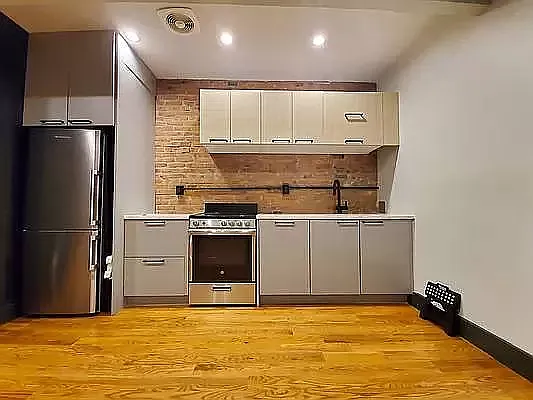 Rented by Dwelling NY Realty Inc | media 19