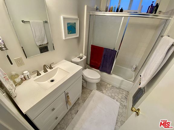 5th image of 427 Hill St #4