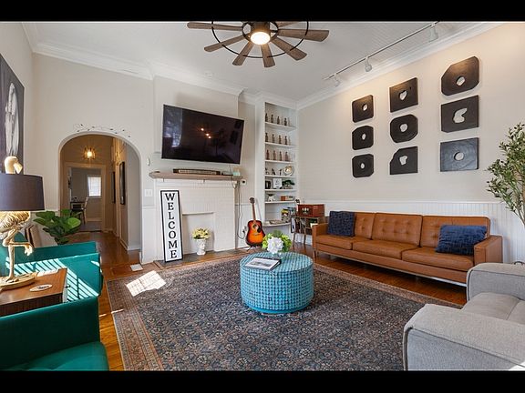4th image of 1115 Rogers St