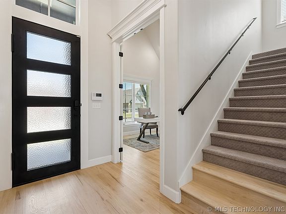 4th image of 14230 S Delaware Pl S