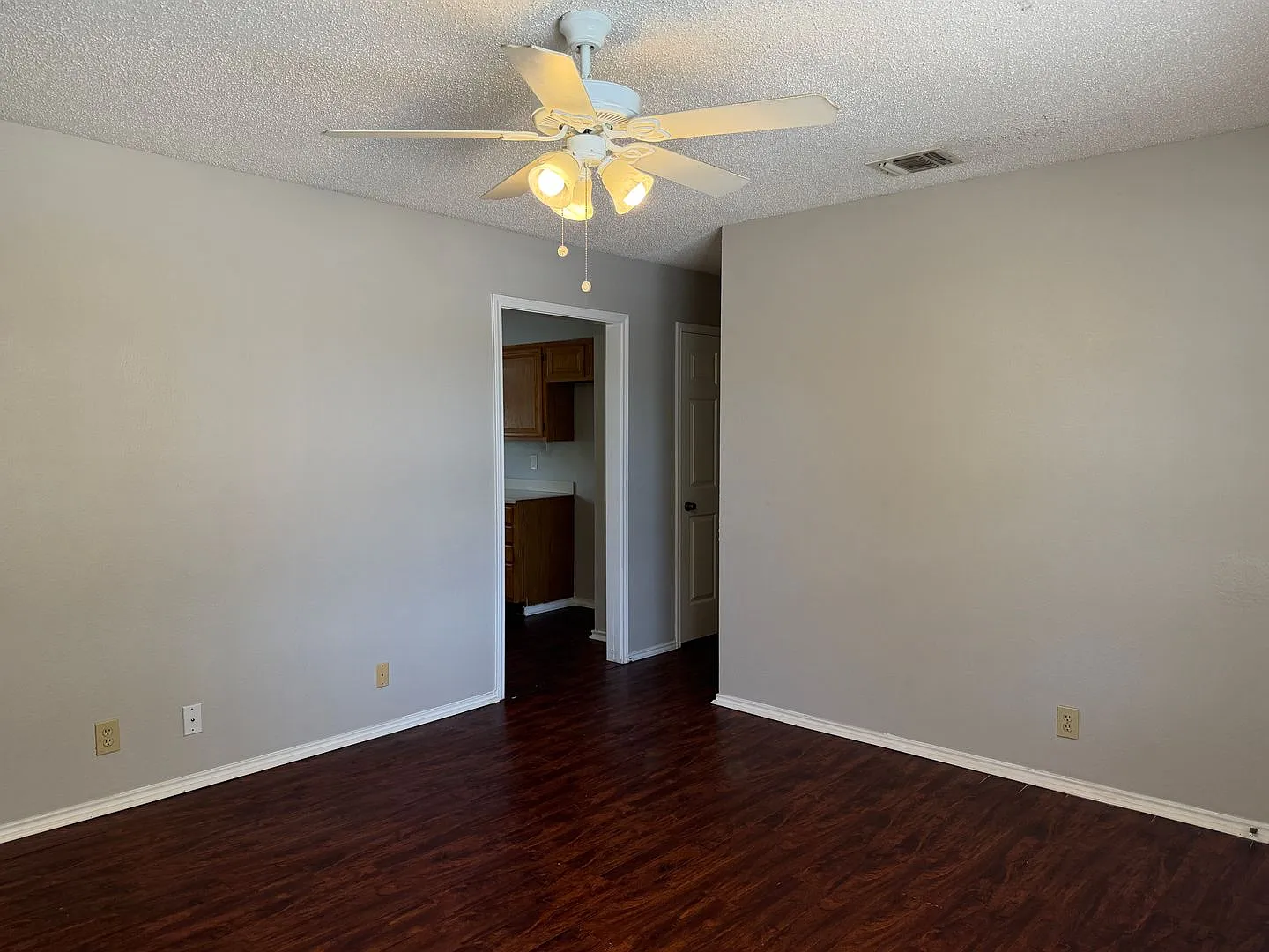 Single Story 3-Bedroom Home — Photo 4
