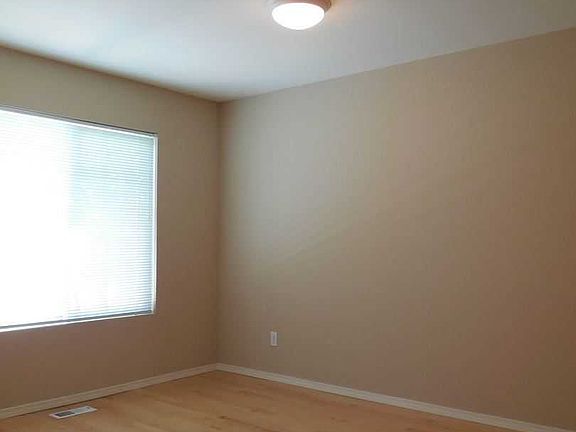 2nd image of 22726 43rd Ave S