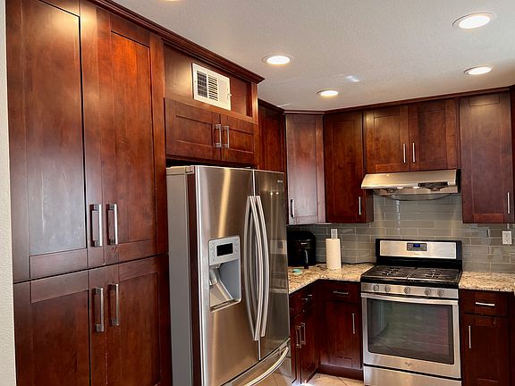 2nd image of 3307 Cobblestone Ln
