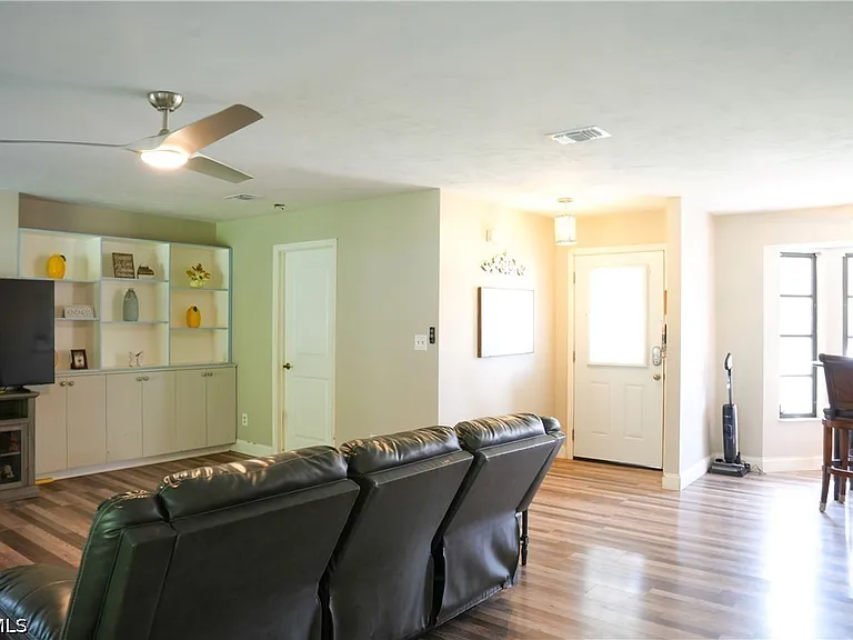 114 Greenwood Ave — Photo 21