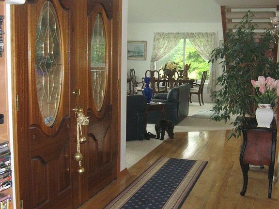 2nd image of 11 Meadow Hills Ln