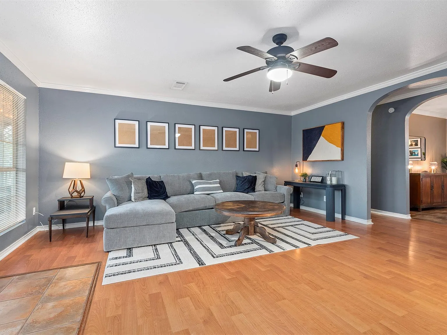 2 bed, 1.0 bath, 1500 sqft, $1,695 — Photo 2