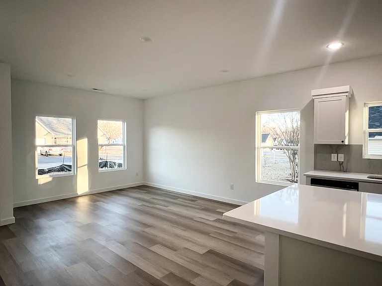 199 Notchwoods Dr — Photo 9