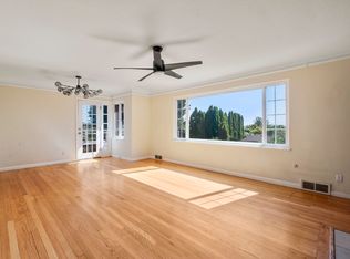 8206 SW Terwilliger Blvd #1, Portland, OR 97219