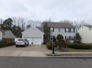 50 Bryce Canyon Rd, Howell, NJ 07731