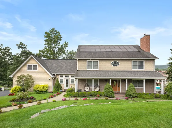 27 Ringwood Ln, Hewitt, NJ 07421