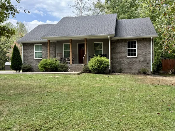 1119 Smiley Troutt Rd, Bethpage, TN 37022