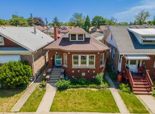 2711 Wesley Ave, Berwyn, IL 60402