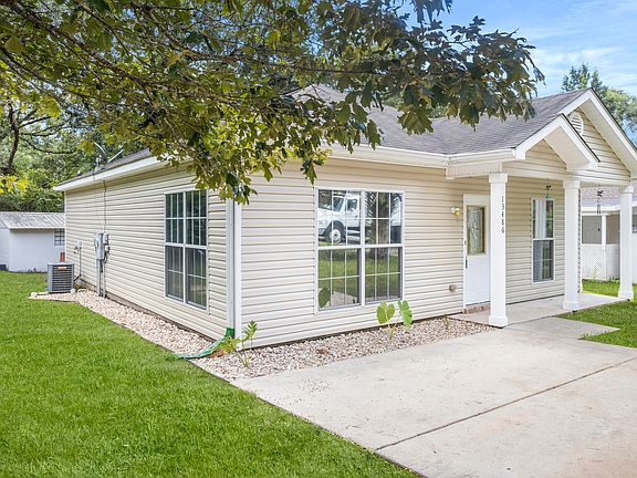 2nd image of 13486 Dee Ave