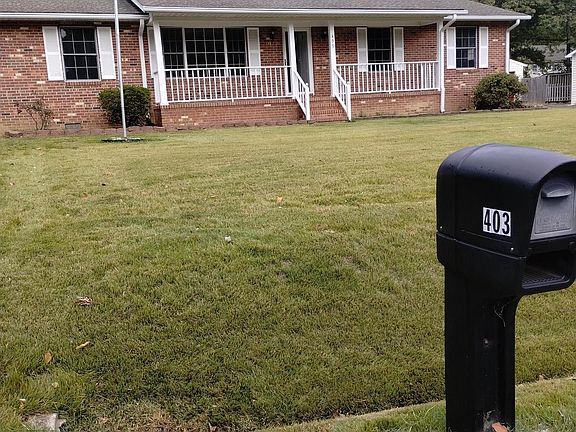 2nd image of 403 Fern Ct