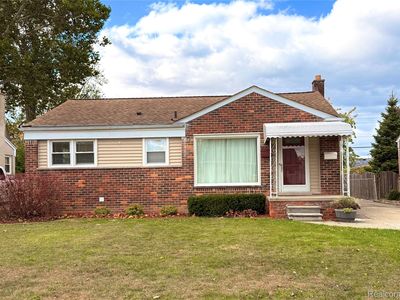 6649 Burnly St, Garden City, MI, 48135
