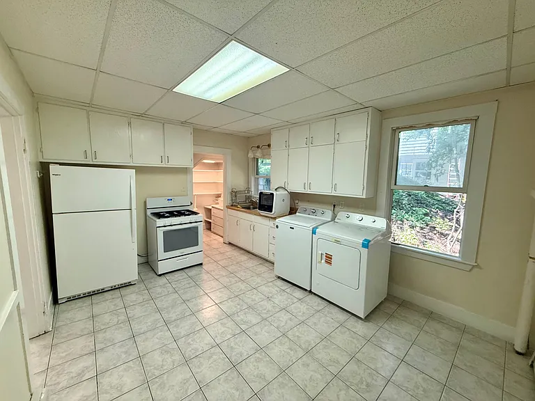 39 Newtonville Ave #2 — Photo 4
