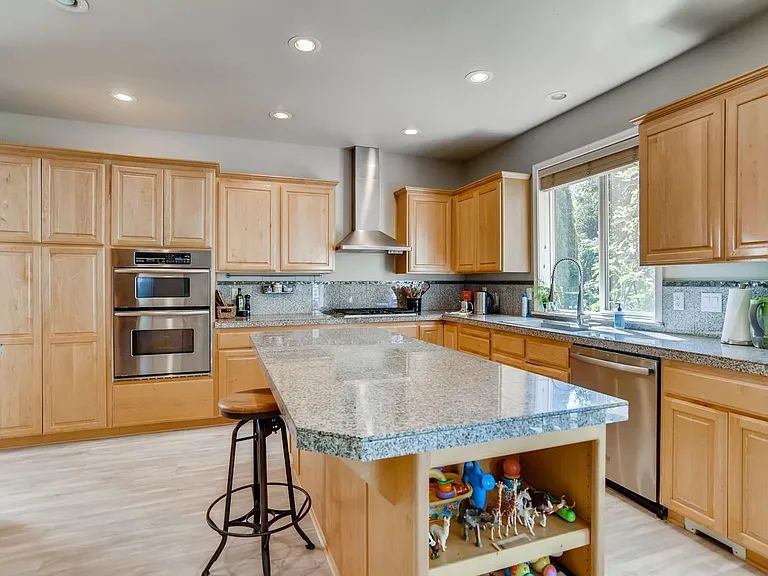 16334 SW Snowy Owl Ln — Photo 4