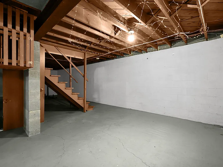 39 Sunnyside Ln — Photo 12