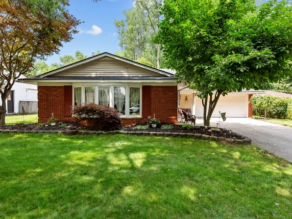 33070 Barkley St, Livonia, MI 48154