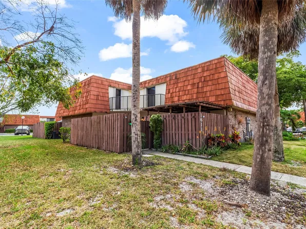 1611 S Coral Terrace, North Lauderdale, FL 33068