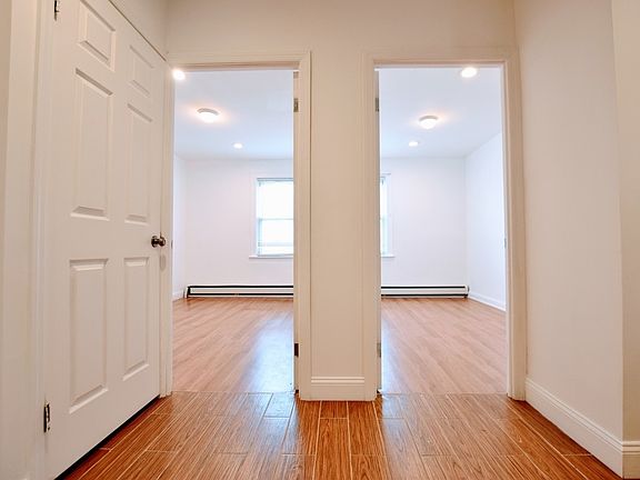 5th image of 42-03 21st Ave #G1