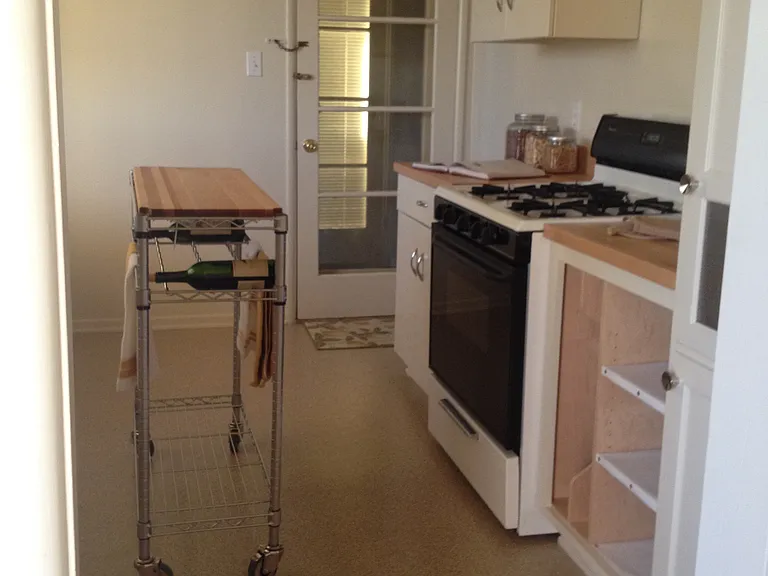 310 Mockingbird Ln #E — Photo 8
